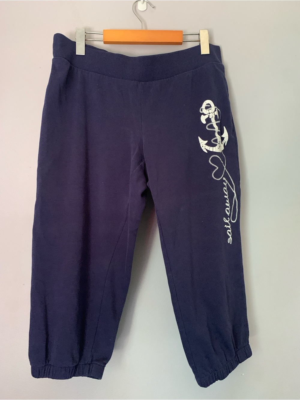 Girls large 11-13 Navy Blue Capris